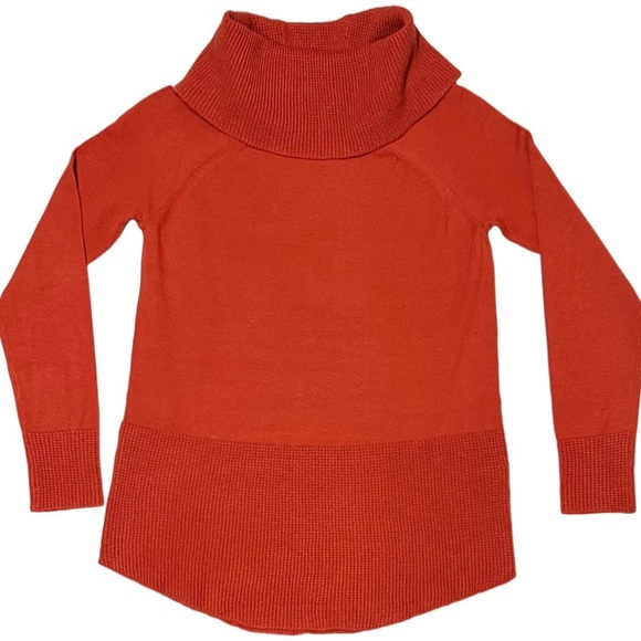 Cyrus Blood Orange Crowl Neck Sweater with a Lower Waffle Trim. Size small - Picture 9 of 12